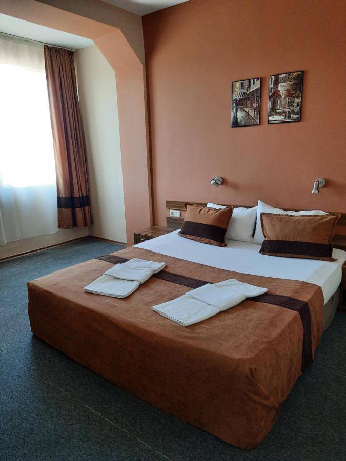 טרגובישטה Hotel Mizia מראה חיצוני תמונה