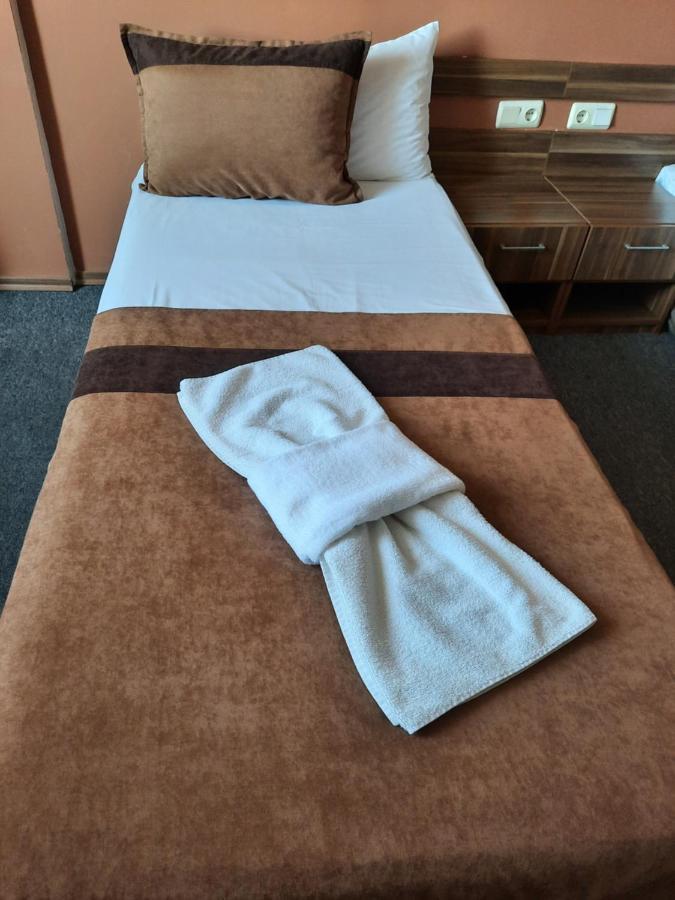 טרגובישטה Hotel Mizia מראה חיצוני תמונה