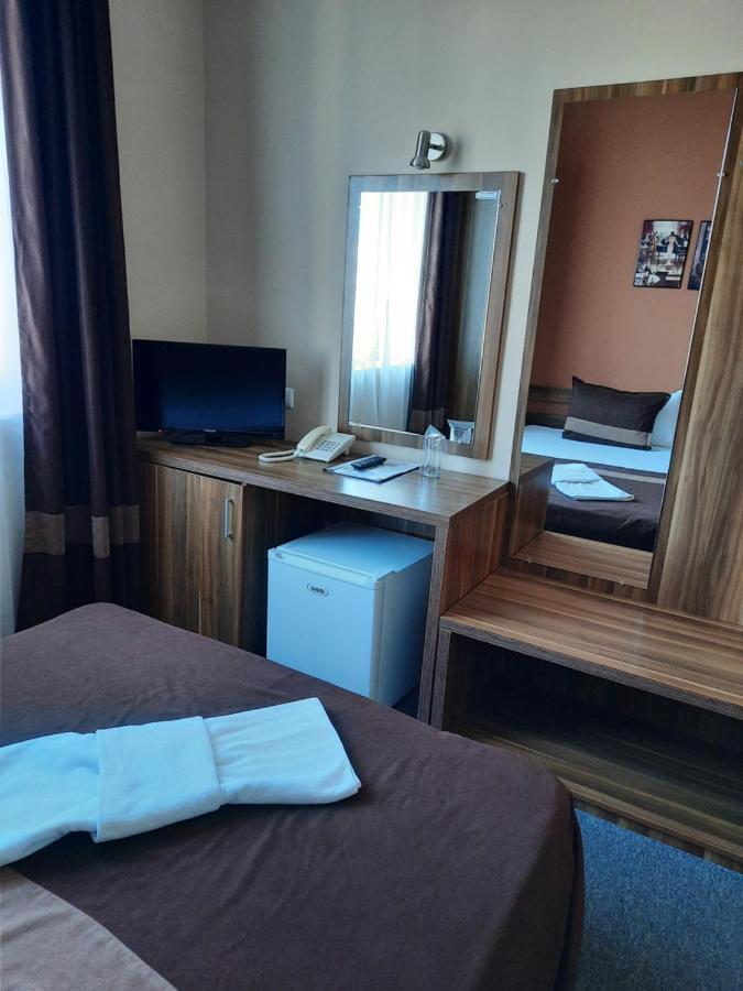 טרגובישטה Hotel Mizia מראה חיצוני תמונה