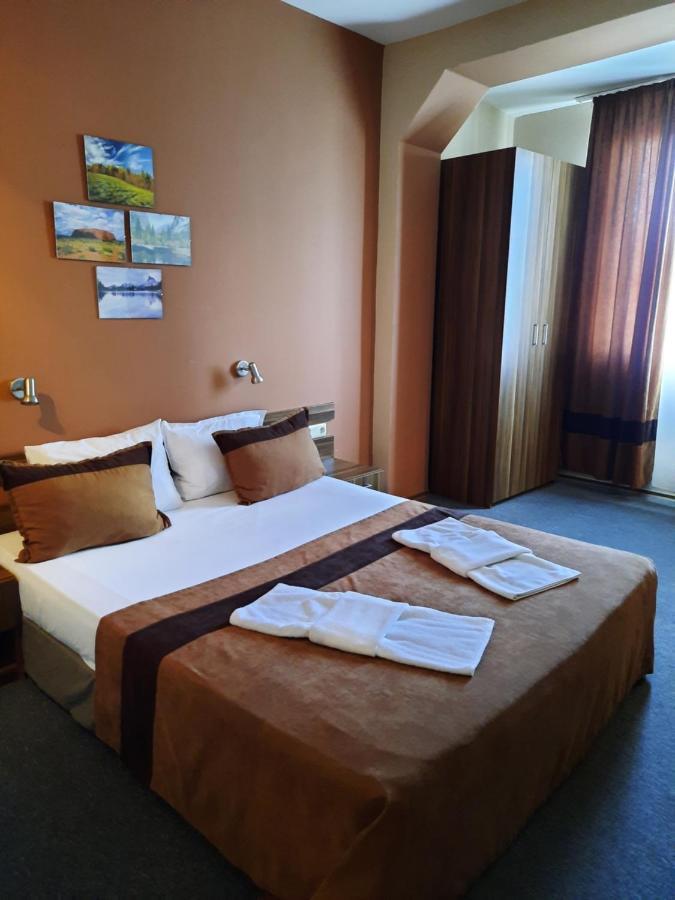 טרגובישטה Hotel Mizia מראה חיצוני תמונה