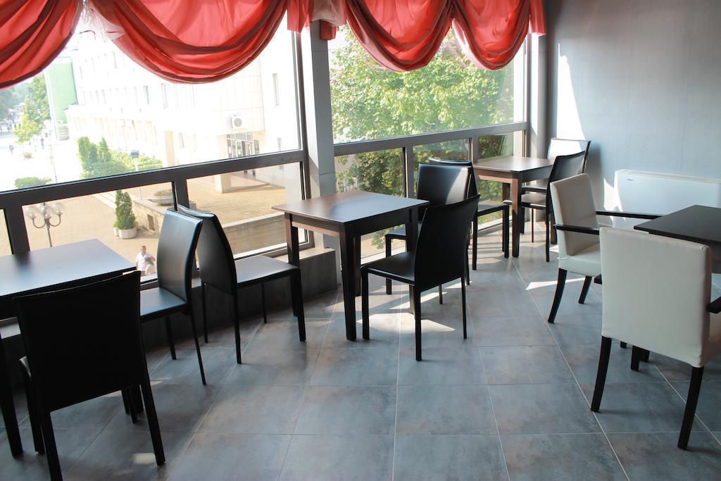 טרגובישטה Hotel Mizia מראה חיצוני תמונה