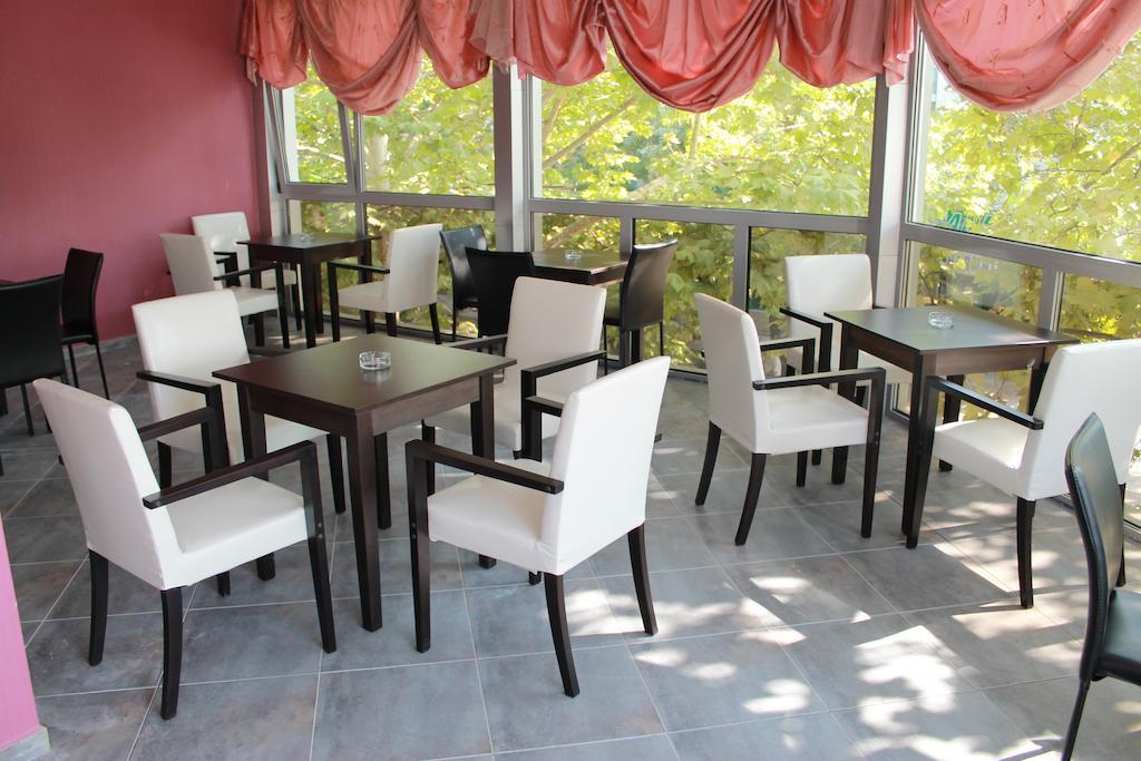 טרגובישטה Hotel Mizia מראה חיצוני תמונה